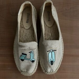 Solid is Espadrilles